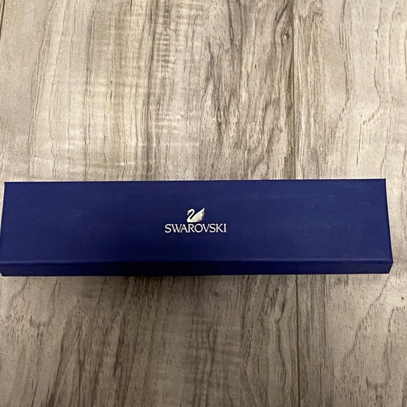 Original Swarovski Remix Collection Bracelet - Picture 2 of 3